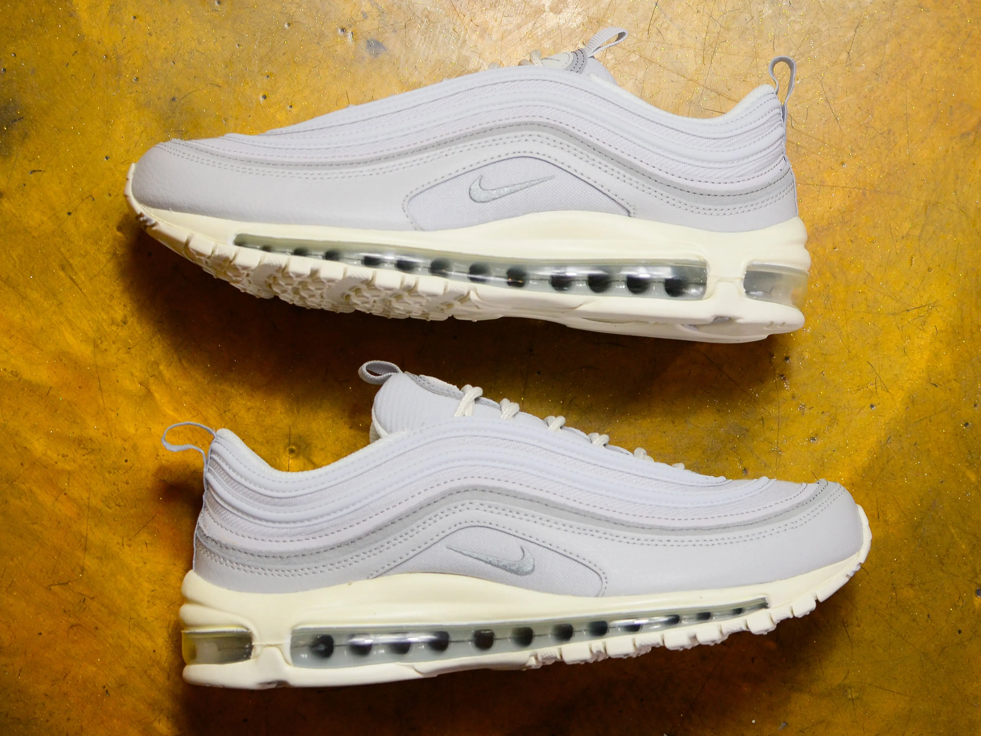 Air Max 97 SE - Pure Platinum / Wolf Grey
