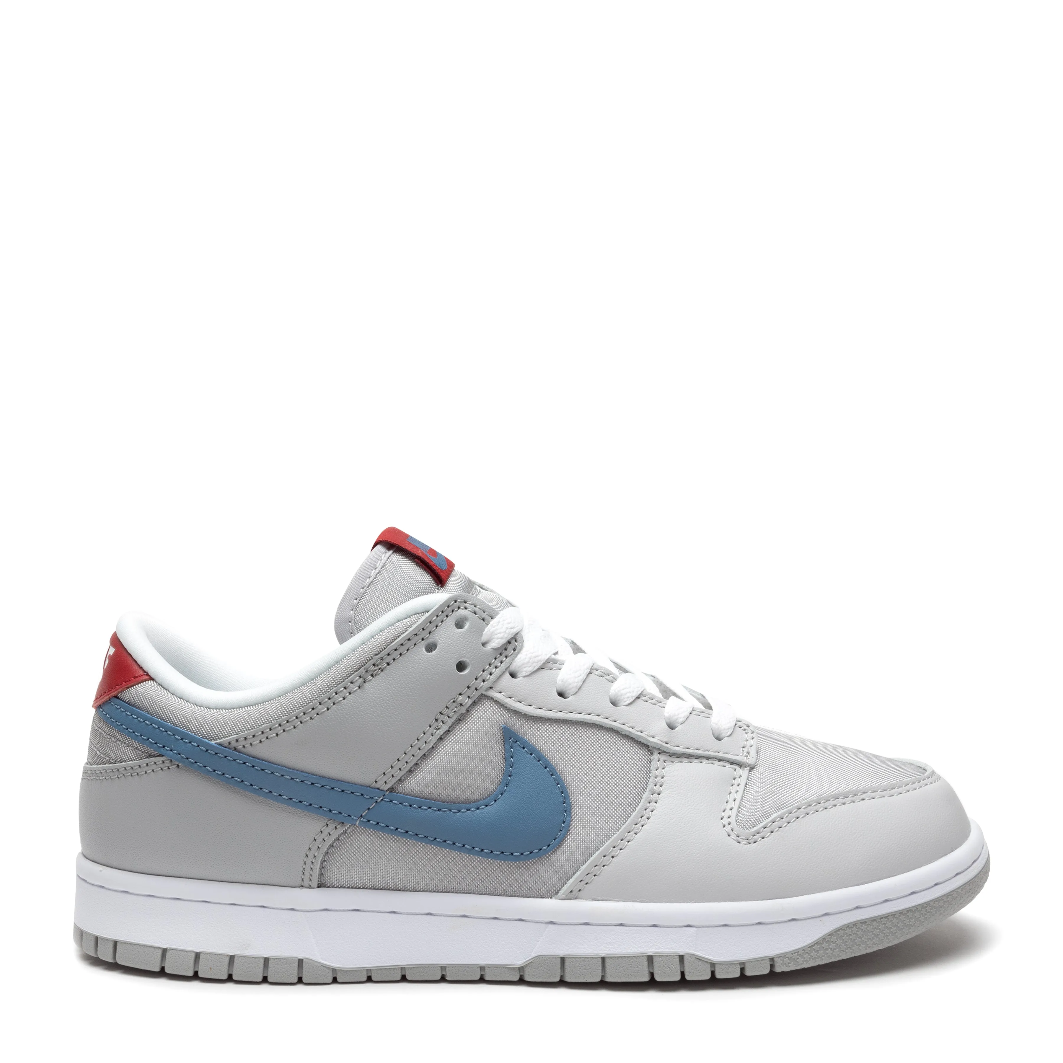 DUNK LOW QS SILVER SURFER