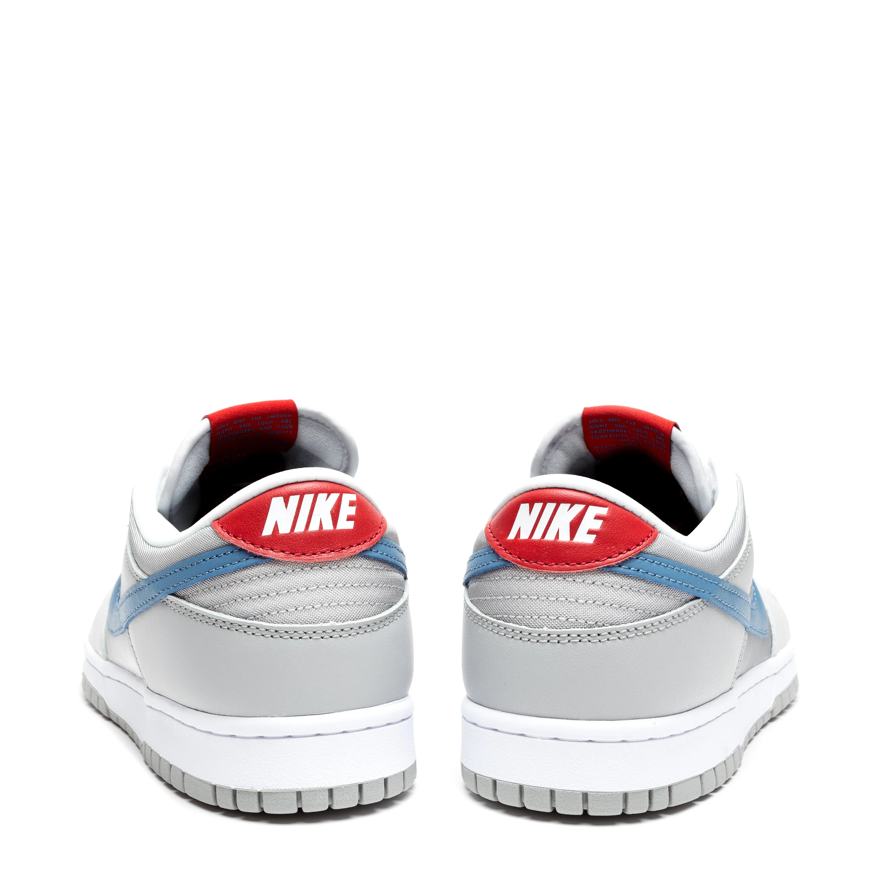 DUNK LOW QS SILVER SURFER