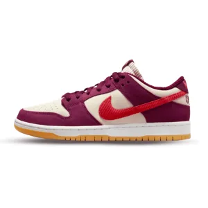 Dunk Low Skate Like a Girl