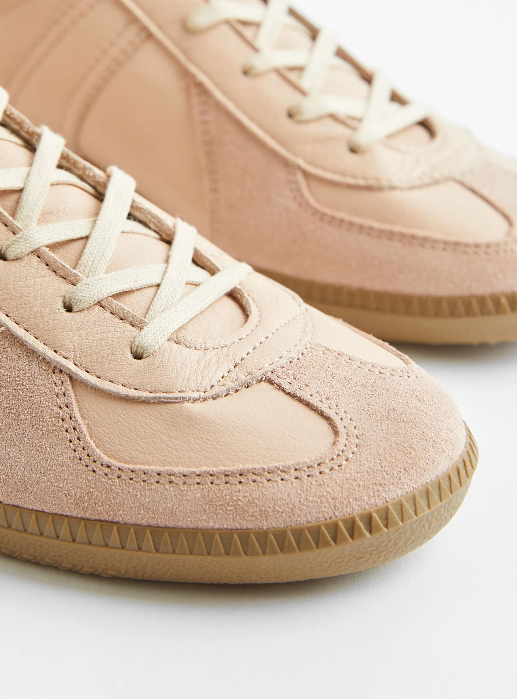 German Military Trainers 1700L Nude