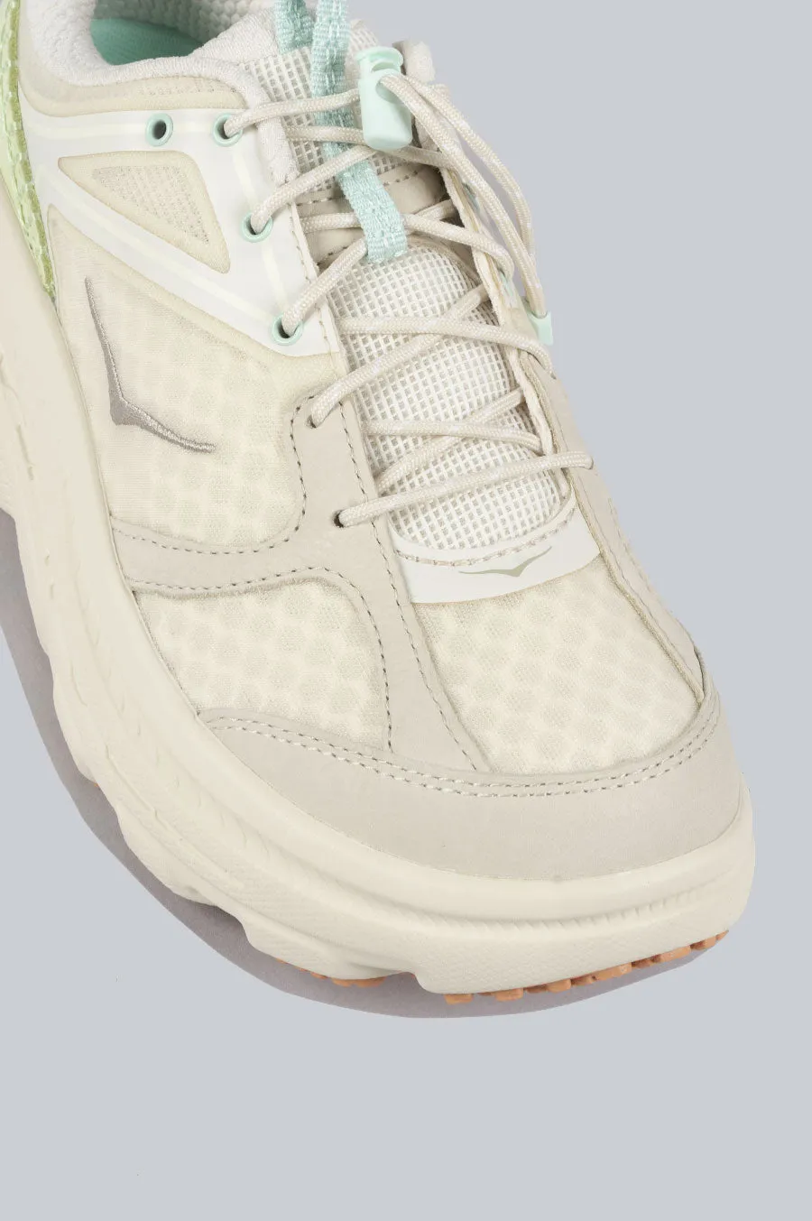 HOKA U BONDI B3LS OAT MILK