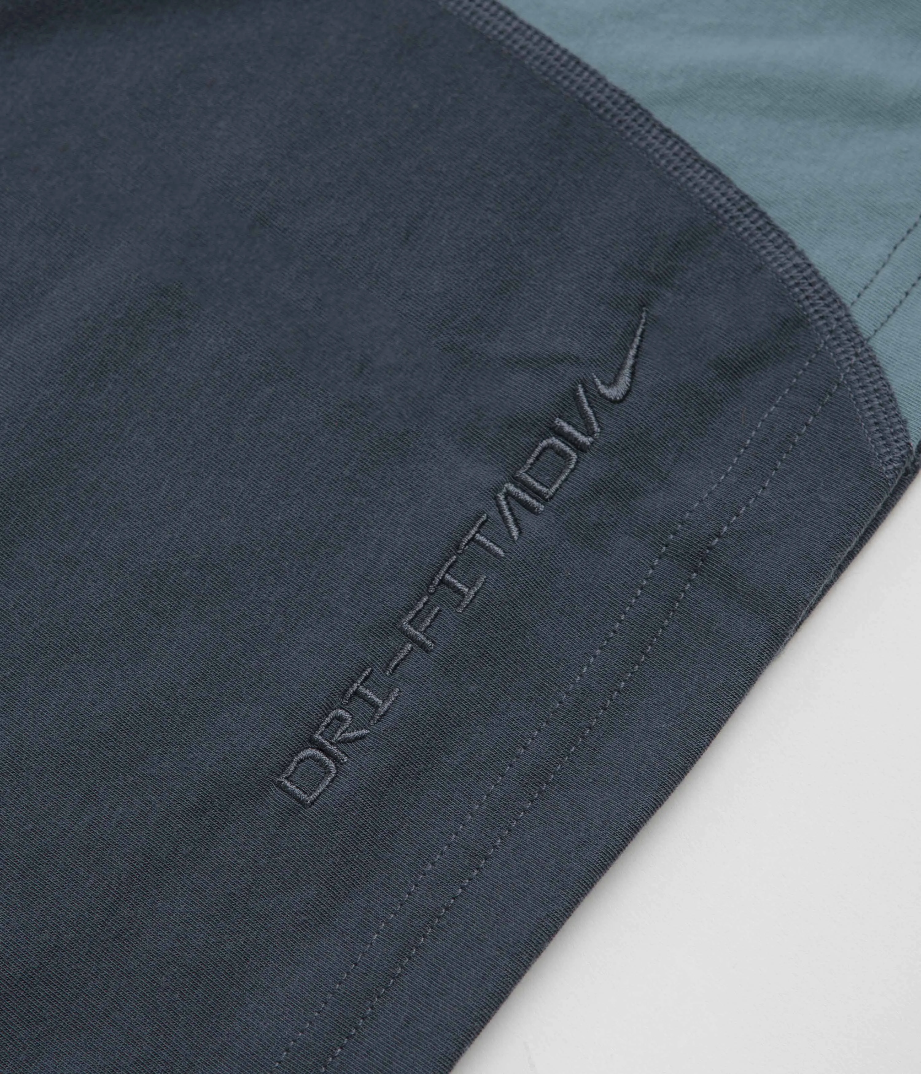 Nike ACG Goat Rocks T-Shirt - Thunder Blue / Smokey Blue / Summit White