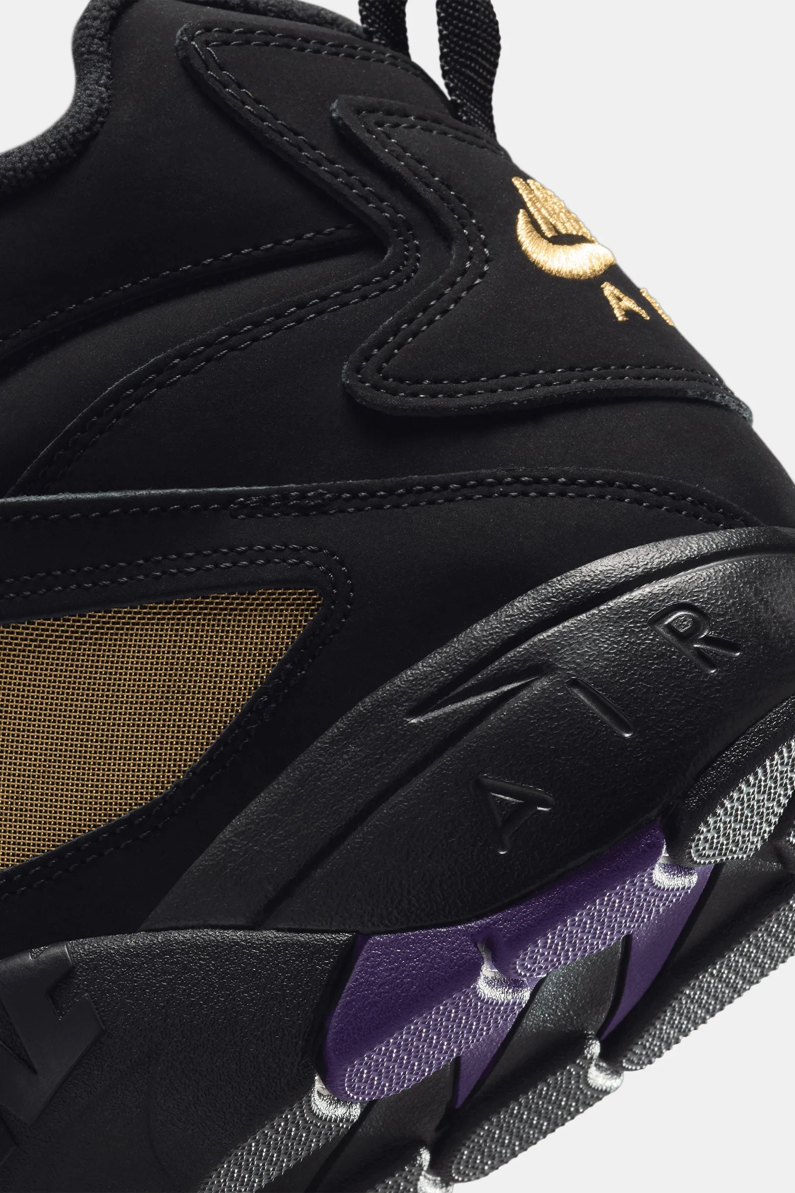 Nike Air Diamond Turf
