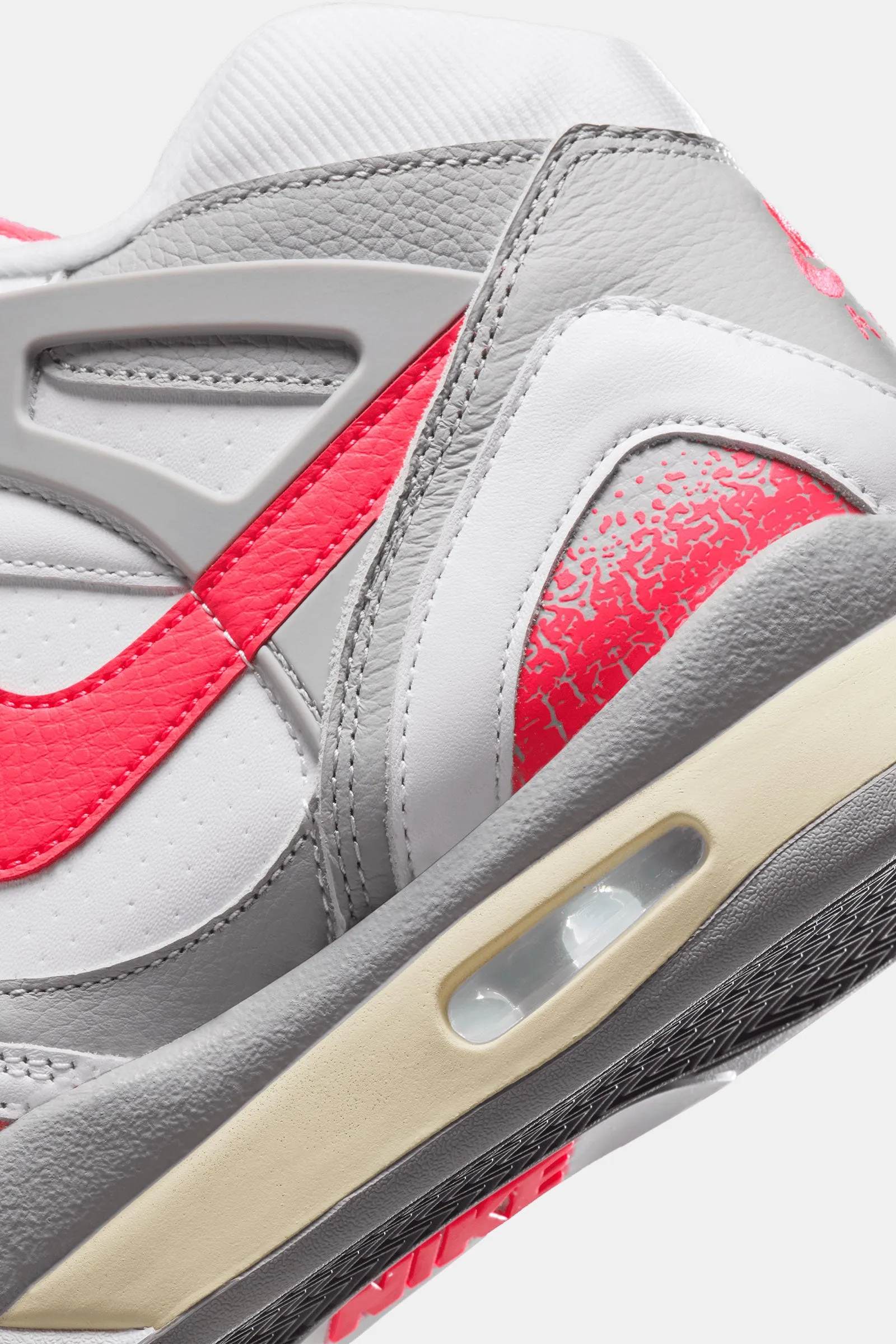 Nike Air Tech Challenge 2