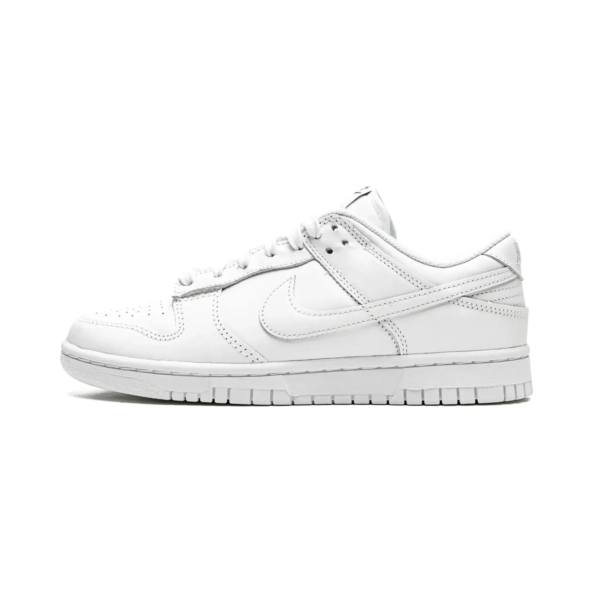 Nike Dunk Low Triple White