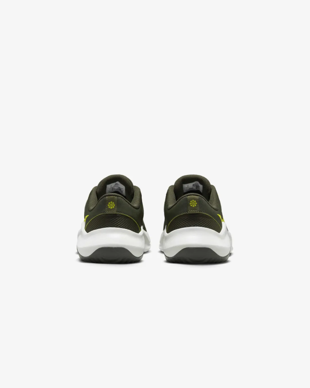 Nike Legend Essential 3 Next Nature Sneakers