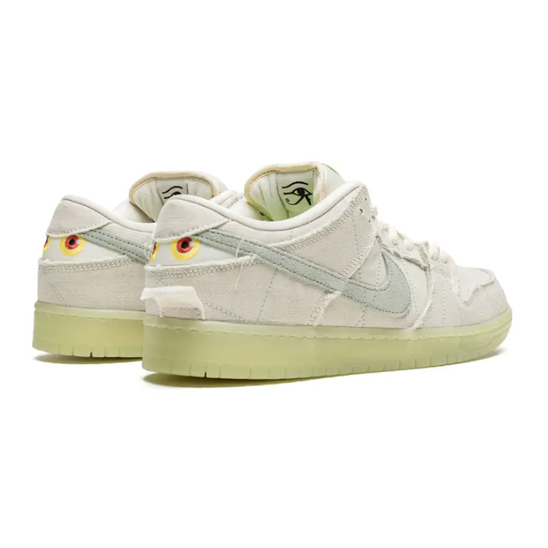 Nike SB Dunk Low Mummy