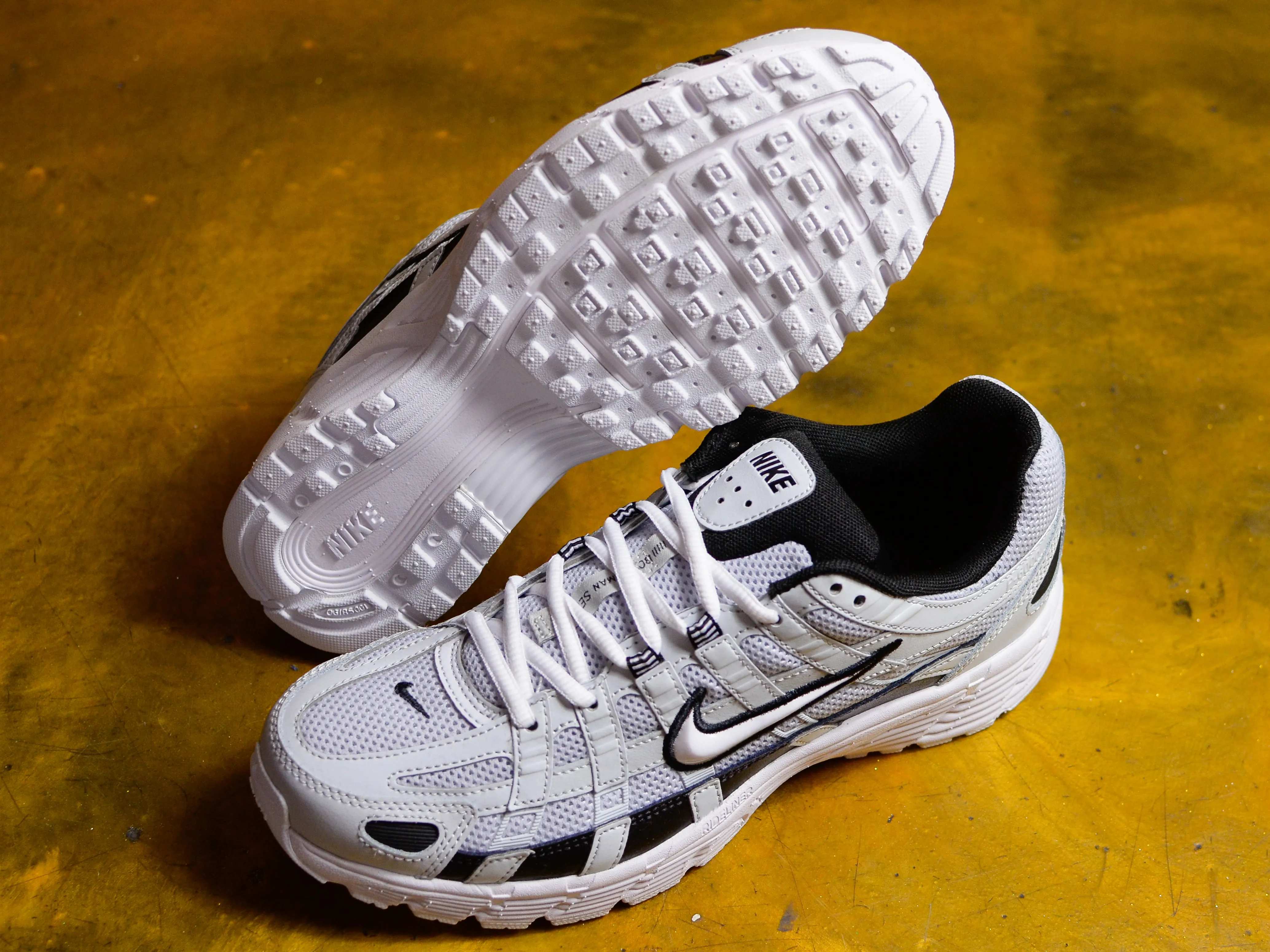 P-6000 - Pure Platinum / Black / White