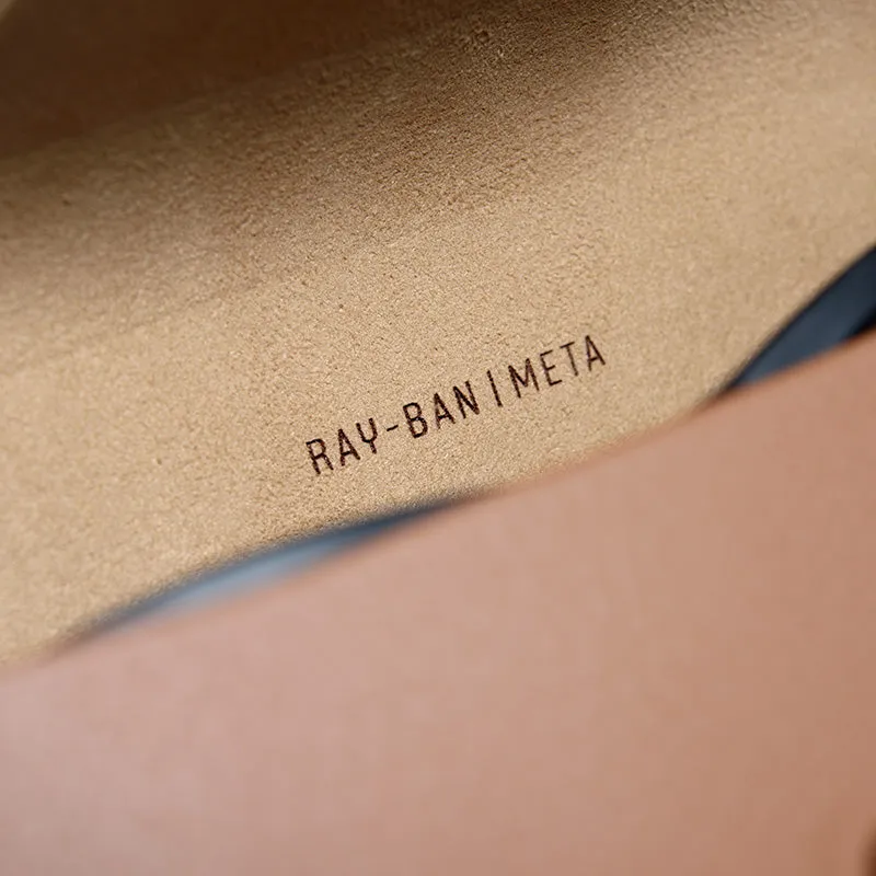 Ray-Ban Wayfarer Meta - Matte Black/Polar Gradient Graphite