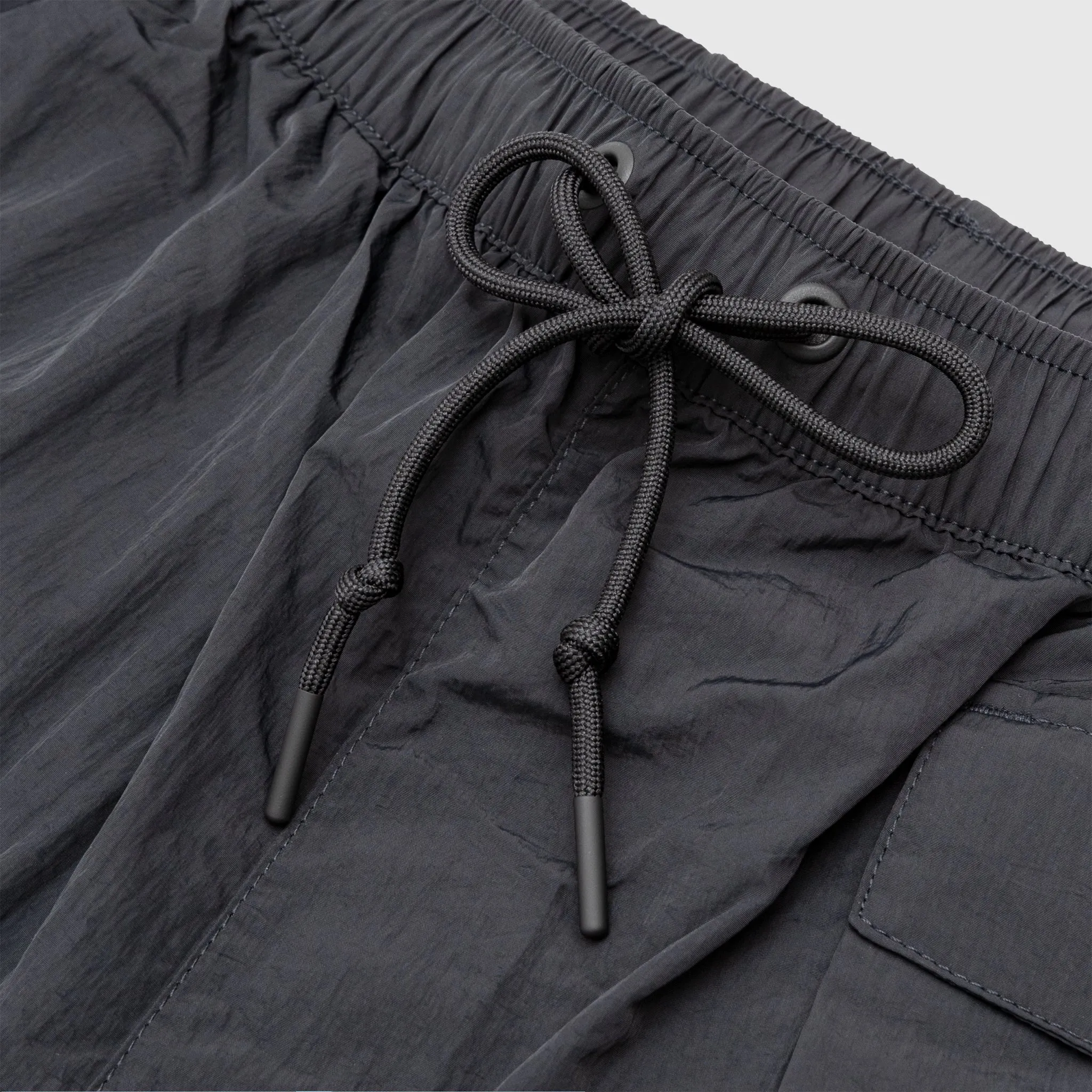 TECH WOVEN CARGO SHORT BLACK