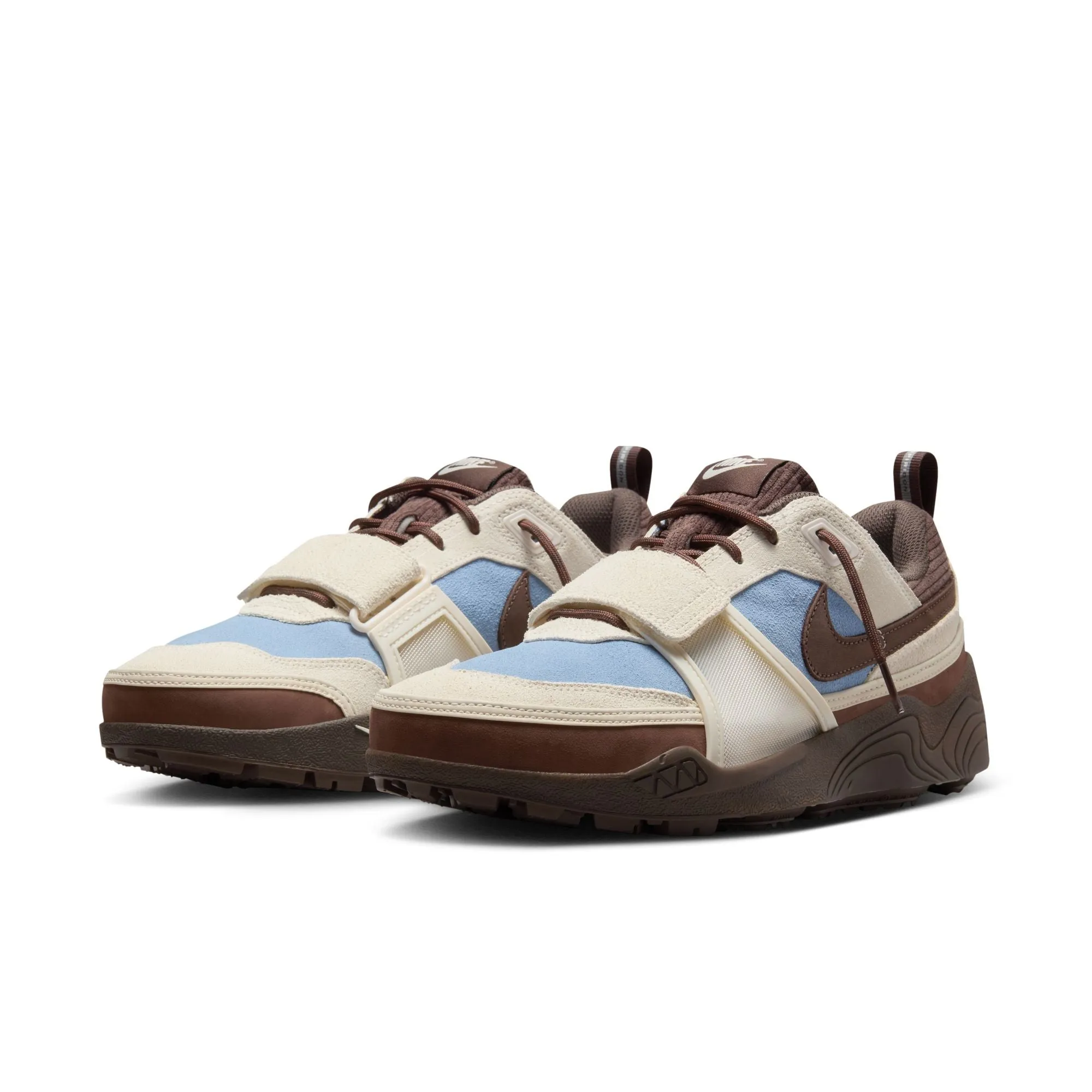 Travis Scott x Nike Zoom Field Jaxx 'Leche Blue'