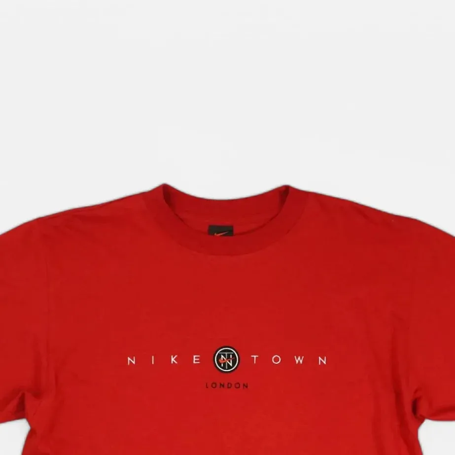 Vintage Nike Town 1990s London Red T-shirt (M)