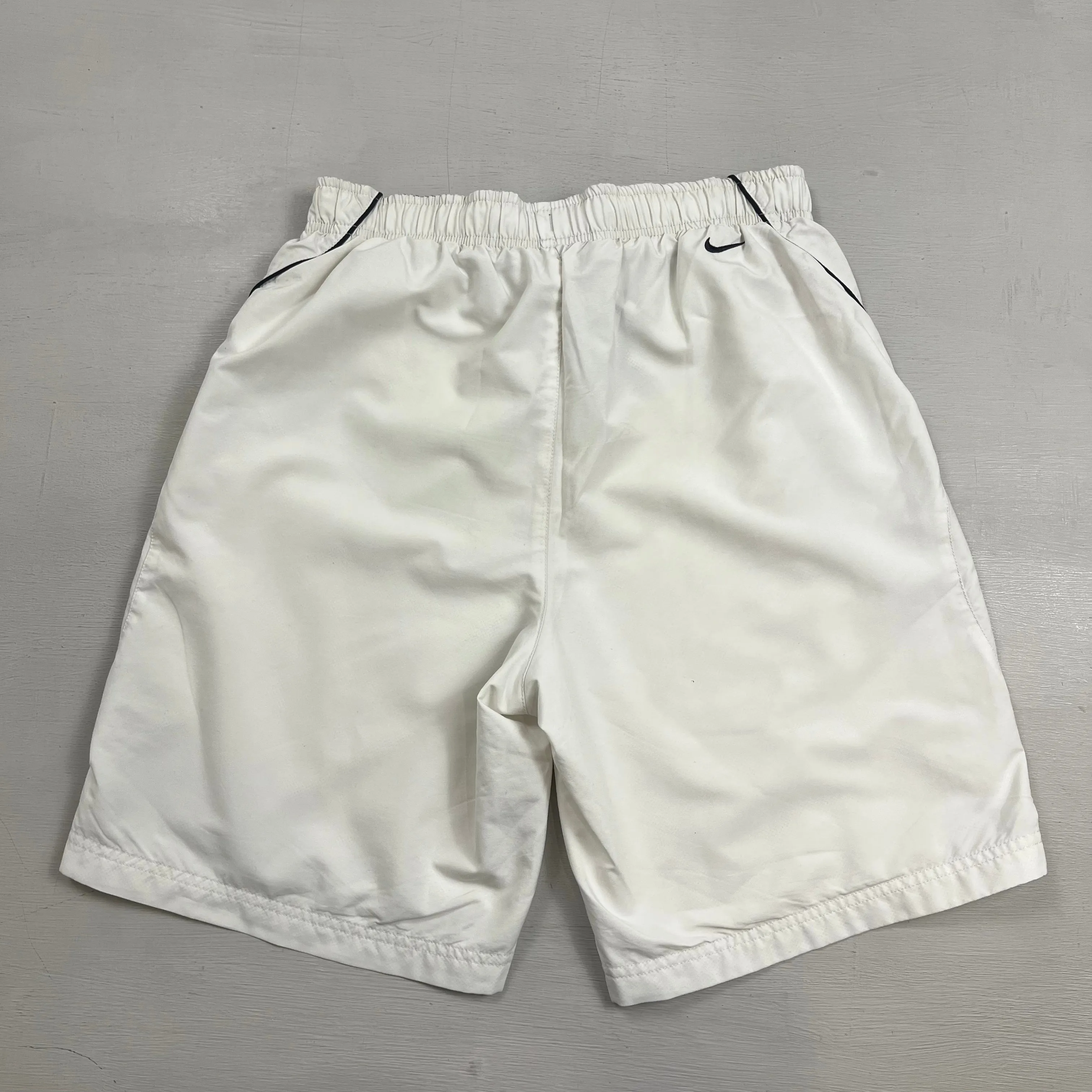 Vintage Nike White Shorts (S)
