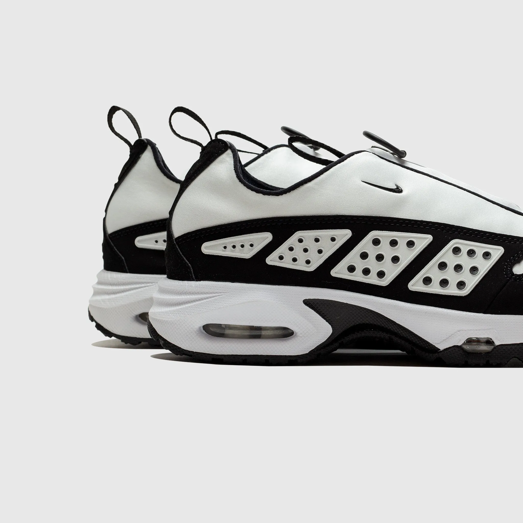 WMNS AIR MAX SUNDER PANDA