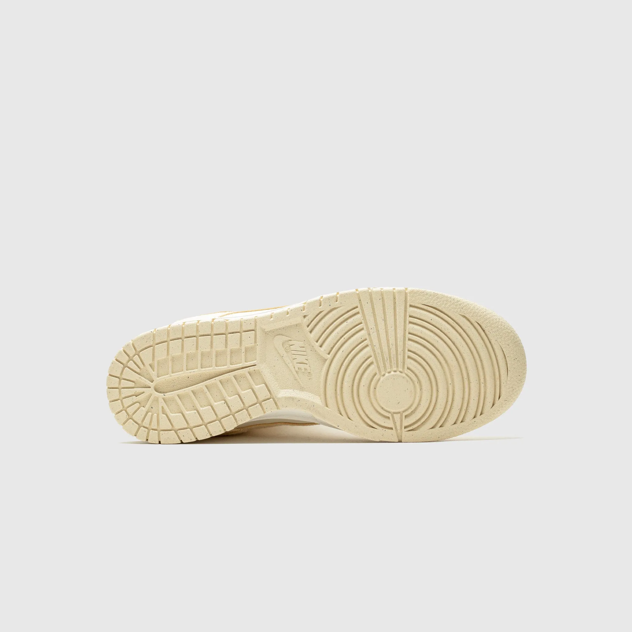WMNS DUNK LOW BEACH PALE