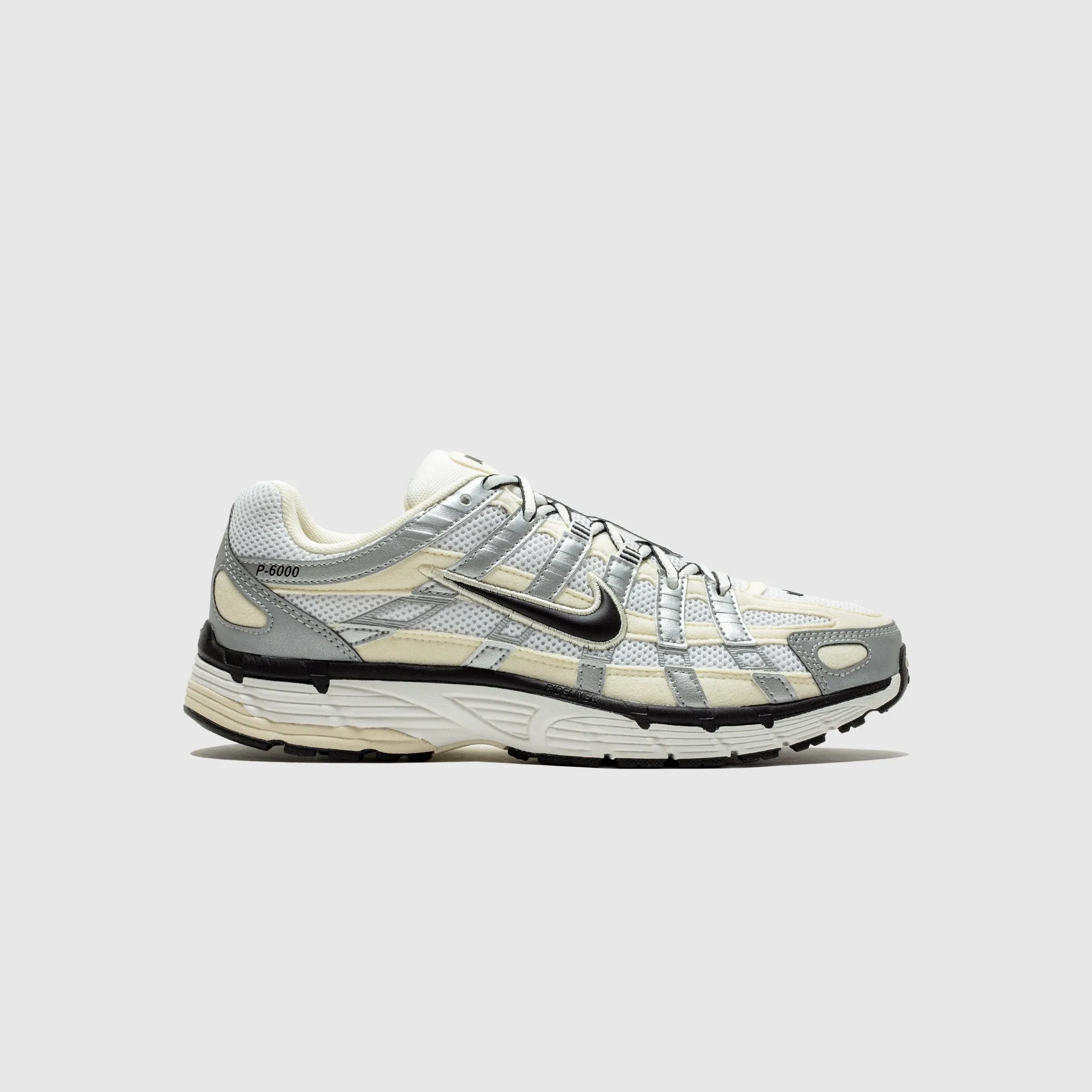 WMNS P-6000 COCONUT MILK