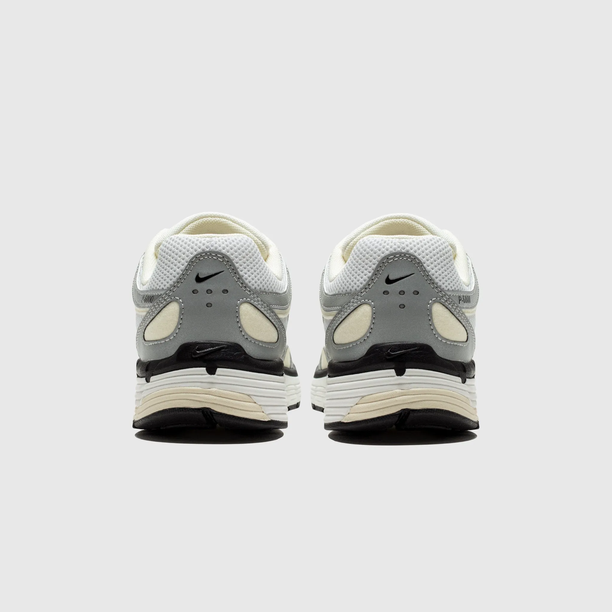 WMNS P-6000 COCONUT MILK