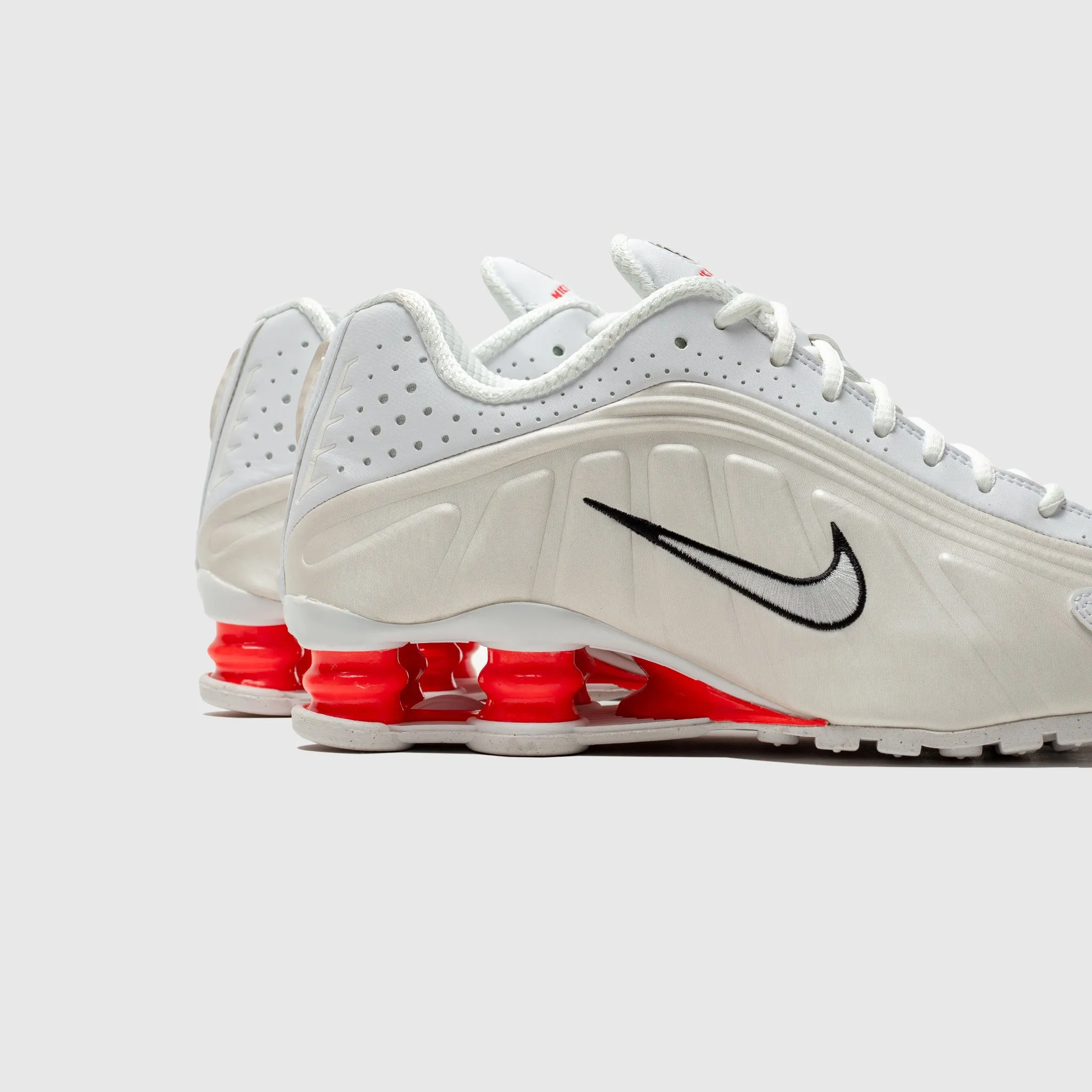 WMNS SHOX R4 PHANTOM